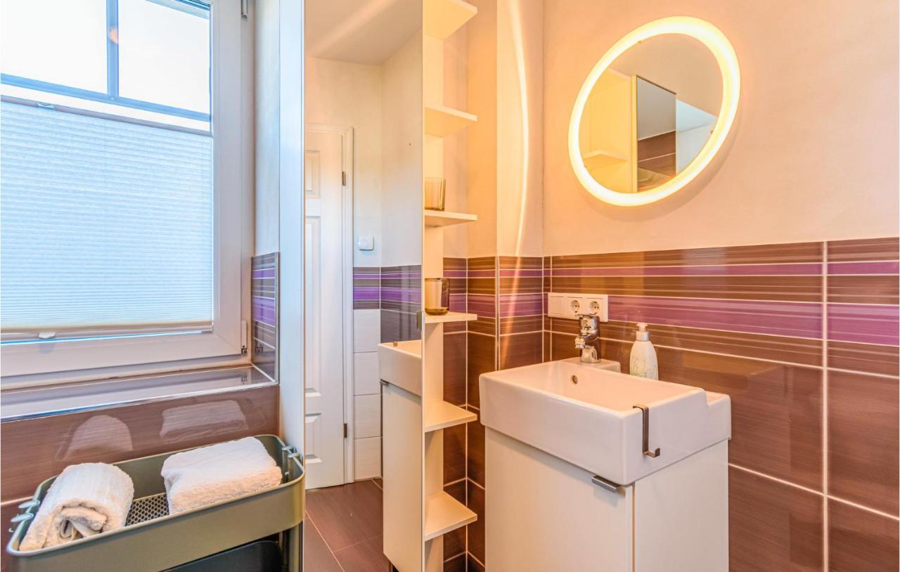 Amazing Apartment In Langenhorn With Kitchen エクステリア 写真