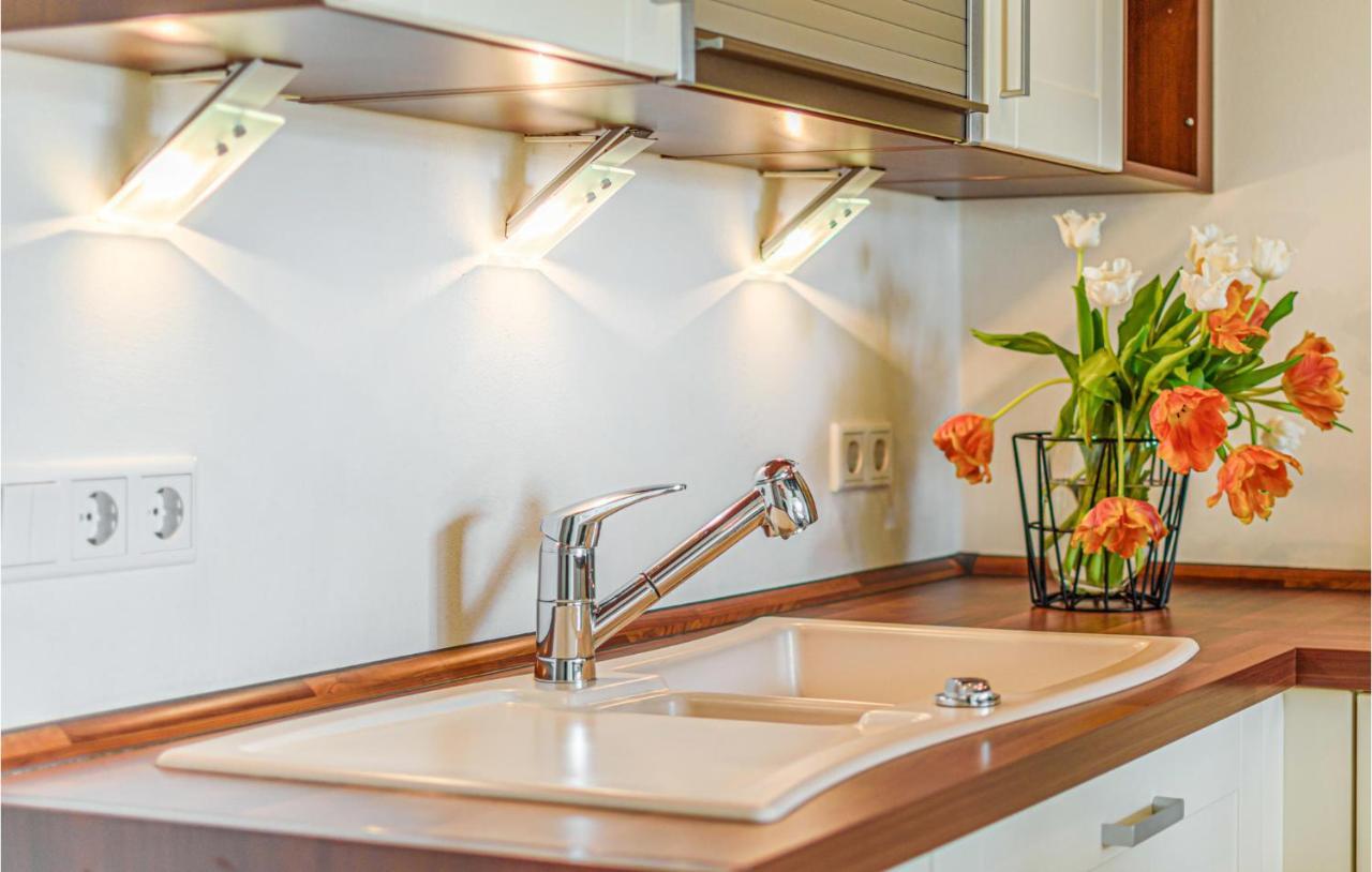 Amazing Apartment In Langenhorn With Kitchen エクステリア 写真
